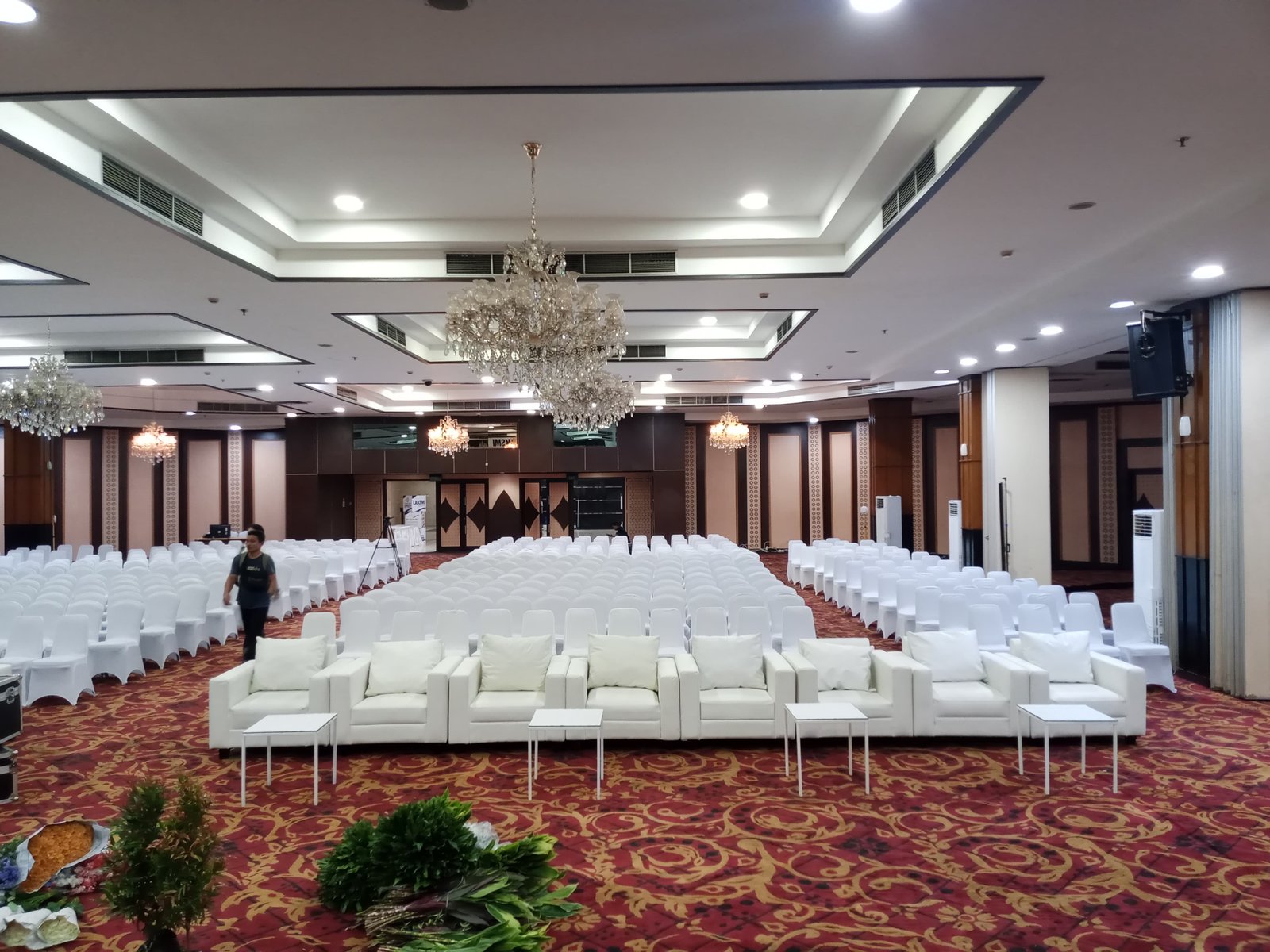 SEWA SOFA DI TANGGERANG 